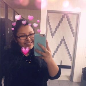 Meet your Posher, Lizbeth